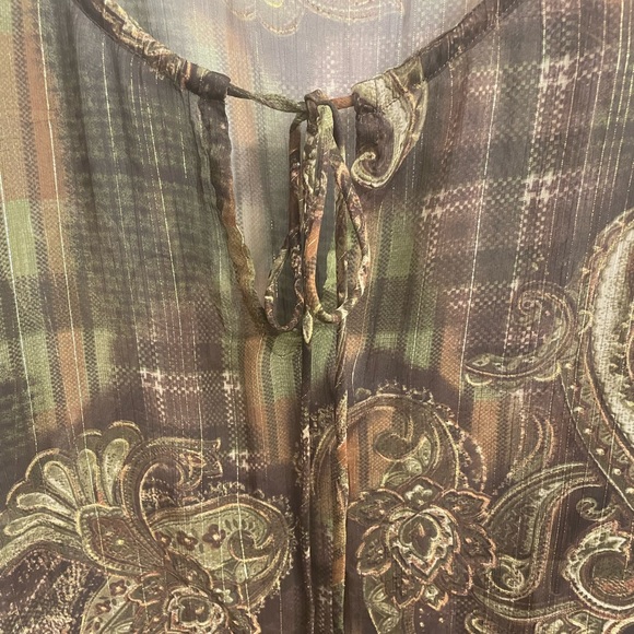 View by Walter Baker Plus Size Brown/Green/Orange Sheer Tie Top - Picture 3 of 6
